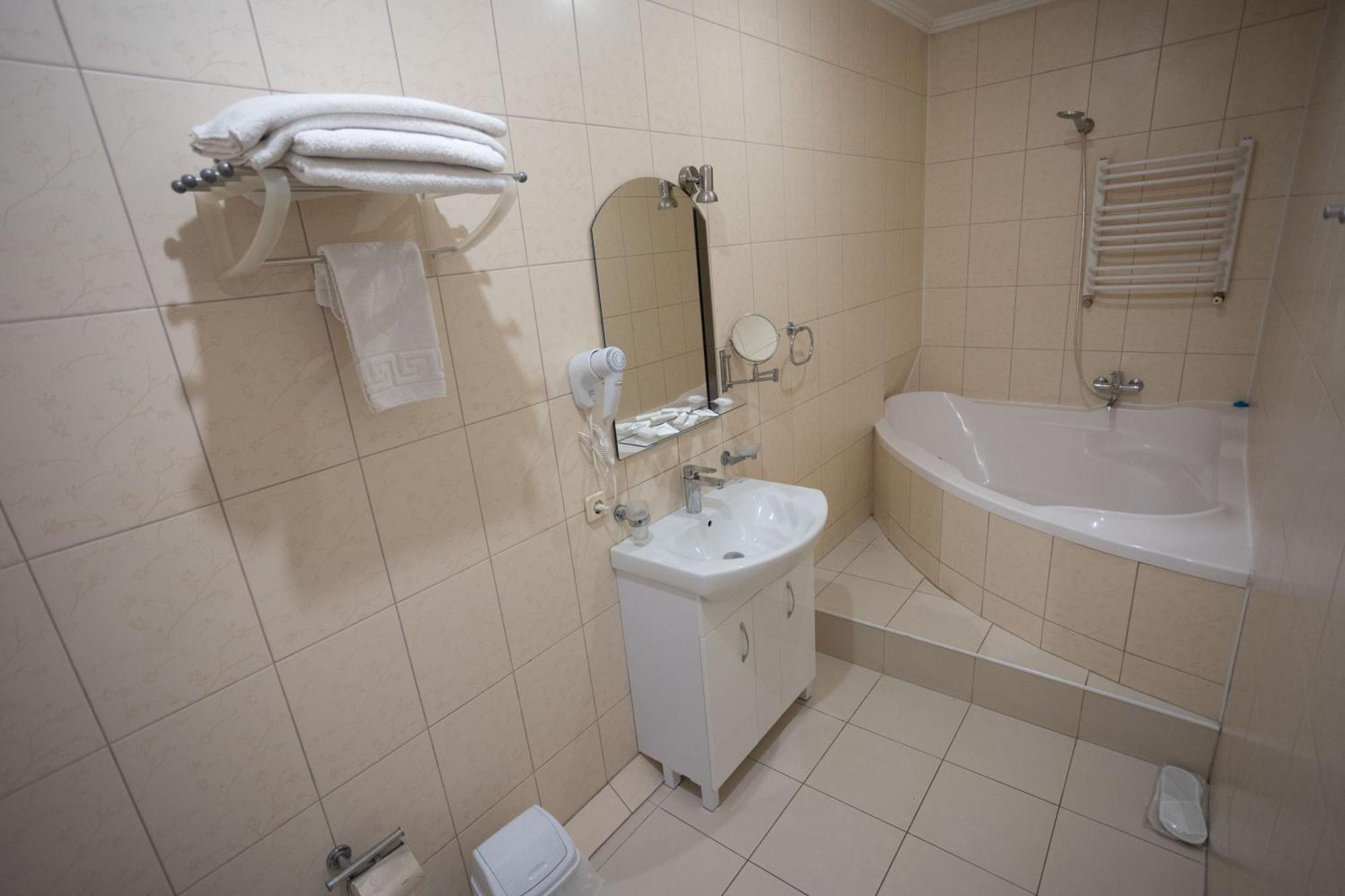 Hotel Kopa - Zjovkva Buitenkant foto